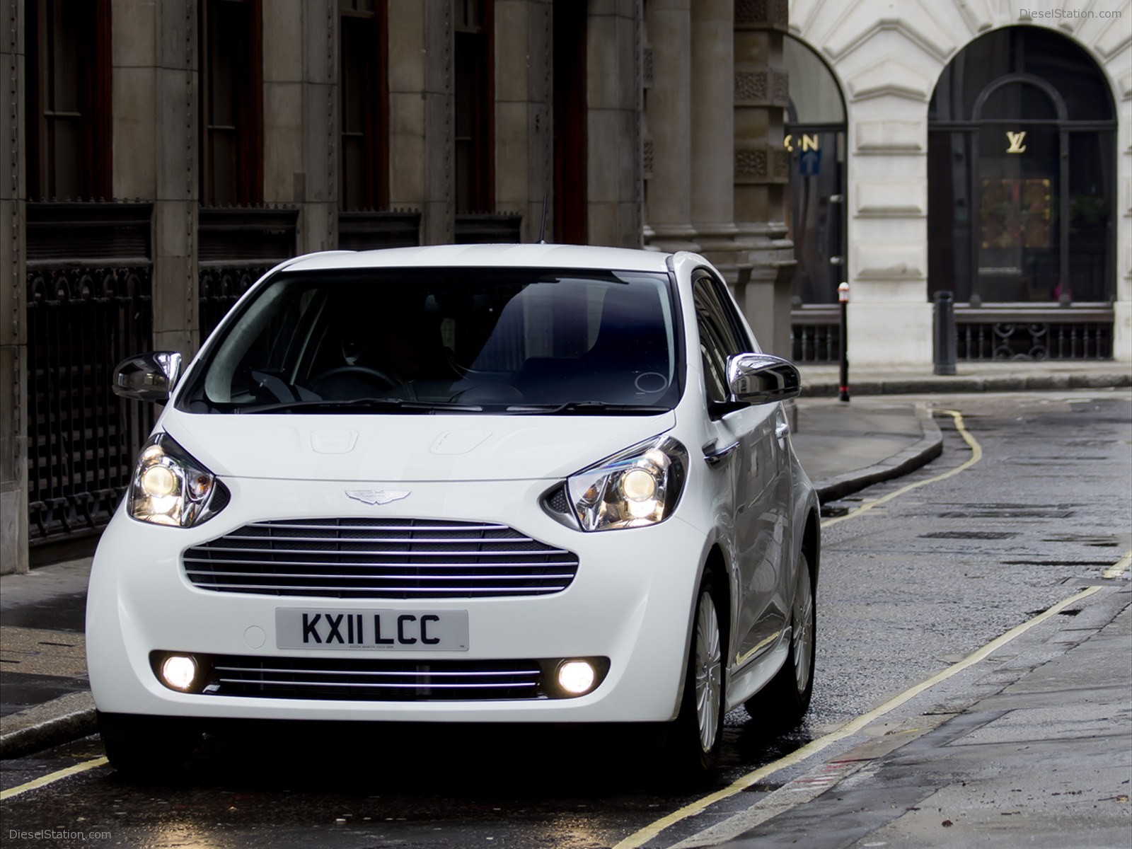 Aston Martin Cygnet Colette 2012